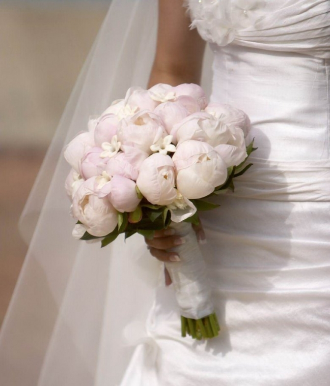 Букет невесты: портбукетница или на 