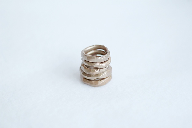 Faux-Gold-Hammered-Rings-Fall-For-DIY-tutorialол