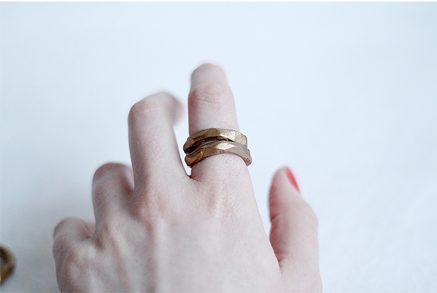 Faux-Gold-Hammered-Rings-Fall-For-DIY-tutorial