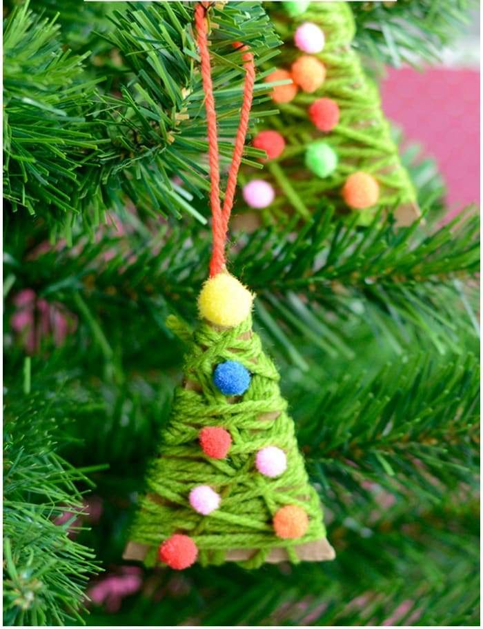 Yarn-Wraped-Christmas-Tree-DIY-Ornament