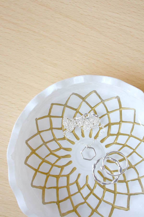 painted-glass-dish-13