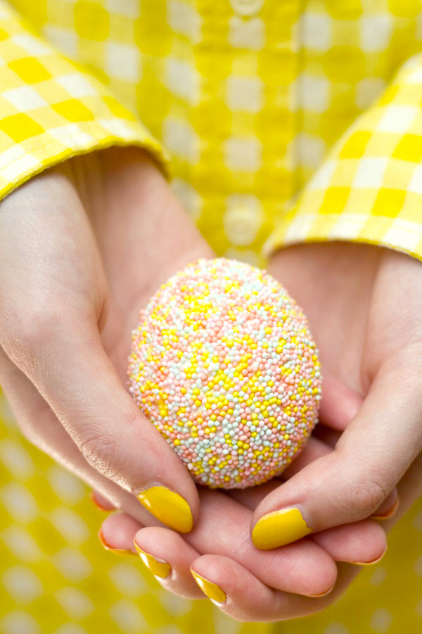 Sprinkle-Easter-Egg-DIY