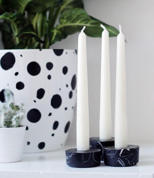 DIY-Black-Marble-Candle-Holders-500x578